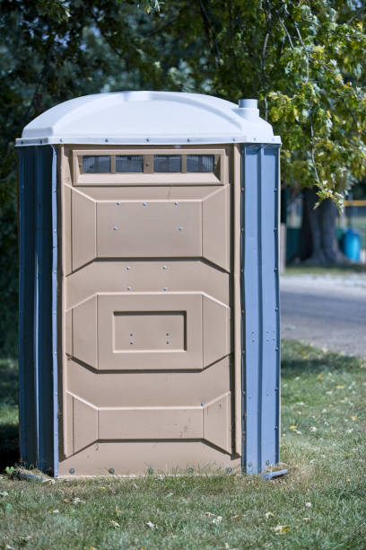 Porta potty delivery and setup in Tome, NM